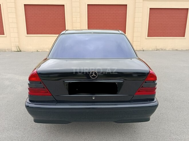 Mercedes C 220 1999, 396,254 km - 2.2 л - Sumqayıt