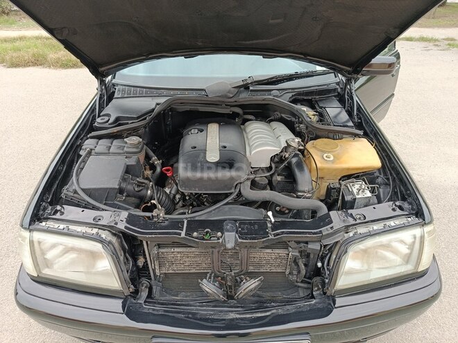 Mercedes C 220 1999, 396,254 km - 2.2 л - Sumqayıt