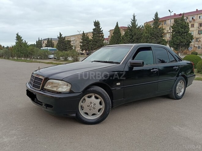 Mercedes C 220 1999, 396,254 km - 2.2 л - Sumqayıt