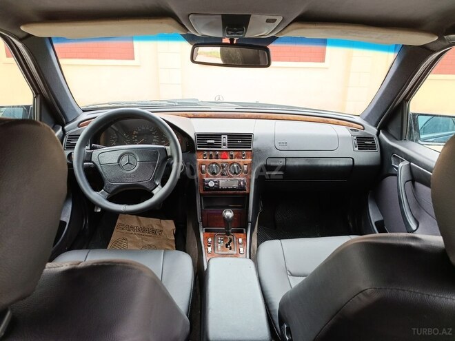 Mercedes C 220 1999, 396,254 km - 2.2 л - Sumqayıt