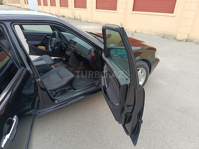 Mercedes C 220 1999, 396,254 km - 2.2 л - Sumqayıt