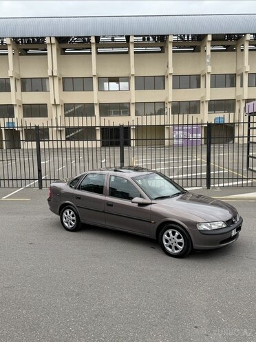 Opel Vectra 1998, 180,000 km - 1.8 л - Bakı