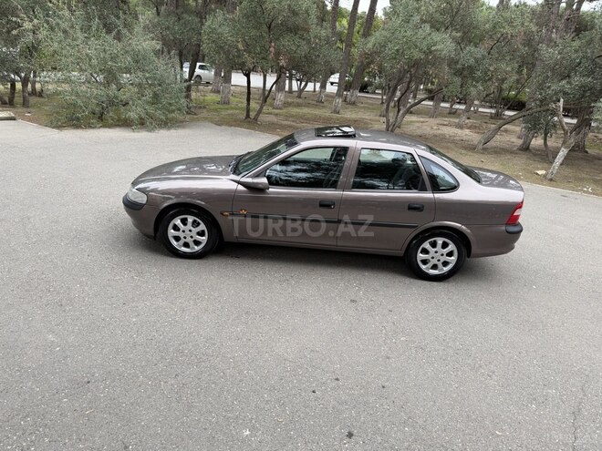 Opel Vectra 1998, 180,000 km - 1.8 л - Bakı