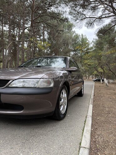 Opel Vectra 1998, 180,000 km - 1.8 л - Bakı