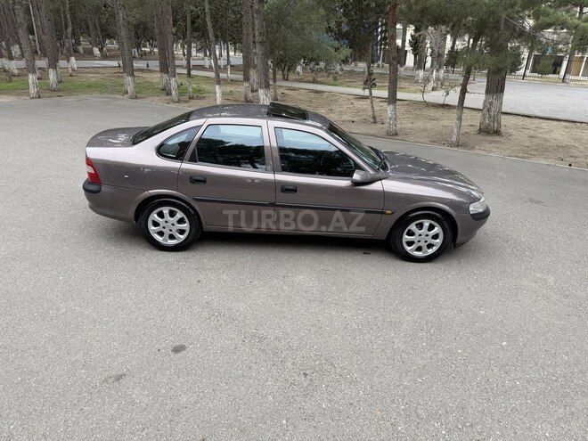 Opel Vectra 1998, 180,000 km - 1.8 л - Bakı