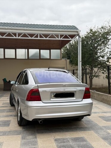 Opel Vectra 1999, 266,722 km - 1.6 l - Sumqayıt