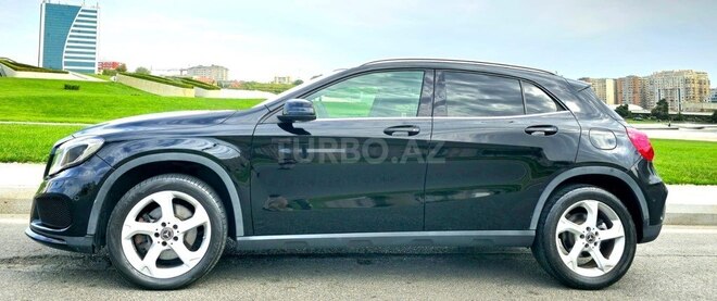 Mercedes GLA 250 2017, 165,000 km - 2.0 l - Bakı