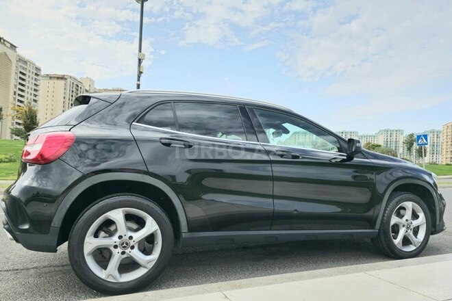 Mercedes GLA 250 2017, 165,000 km - 2.0 l - Bakı