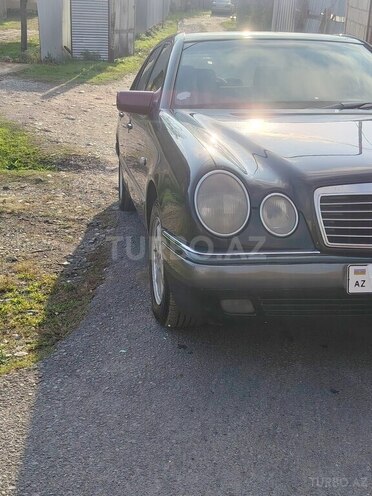 Mercedes E 200 1997, 337,009 km - 2.0 l - Balakən