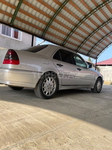 Mercedes C 240 1999, 335,000 km - 2.4 л - Lənkəran