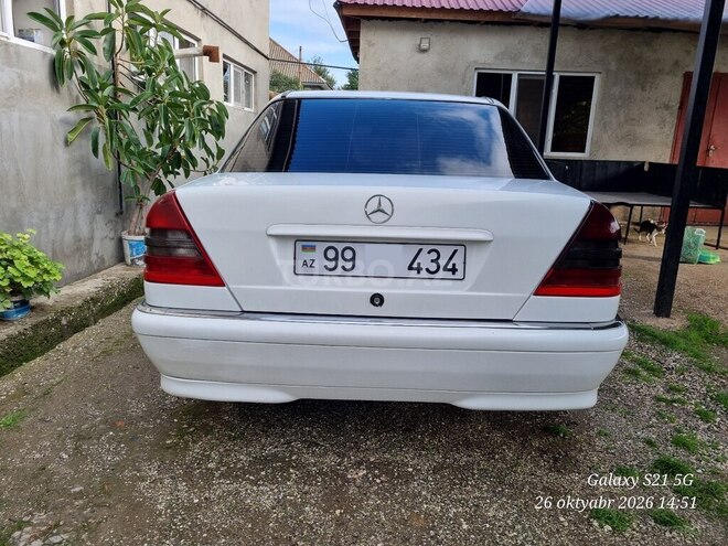 Mercedes C 220 1998, 560,000 km - 2.2 l - Masallı