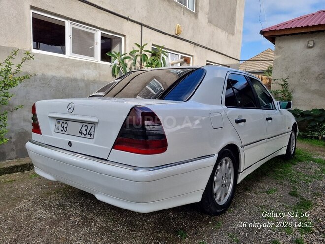 Mercedes C 220 1998, 560,000 km - 2.2 l - Masallı