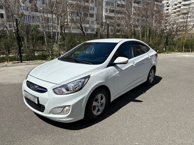 Hyundai Accent 2014, 172,000 km - 1.6 л - Bakı