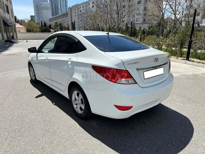 Hyundai Accent 2014, 172,000 km - 1.6 л - Bakı