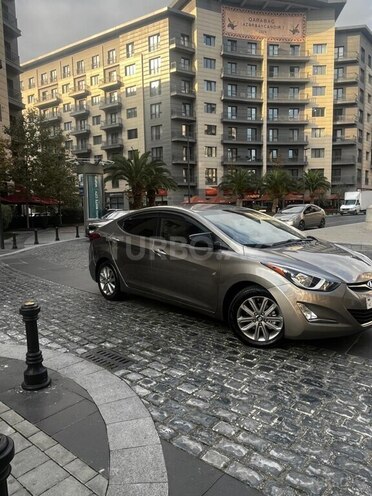 Hyundai Elantra 2015, 180,000 km - 1.8 l - Bakı