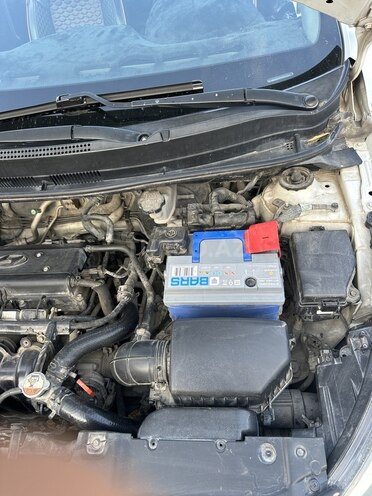Hyundai Accent 2013, 229,029 km - 1.6 л - Tovuz