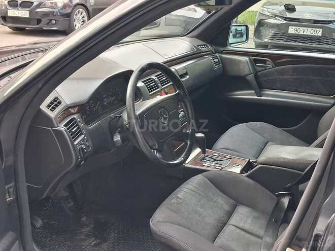 Mercedes E 230 1996, 454,600 km - 2.3 l - Bakı