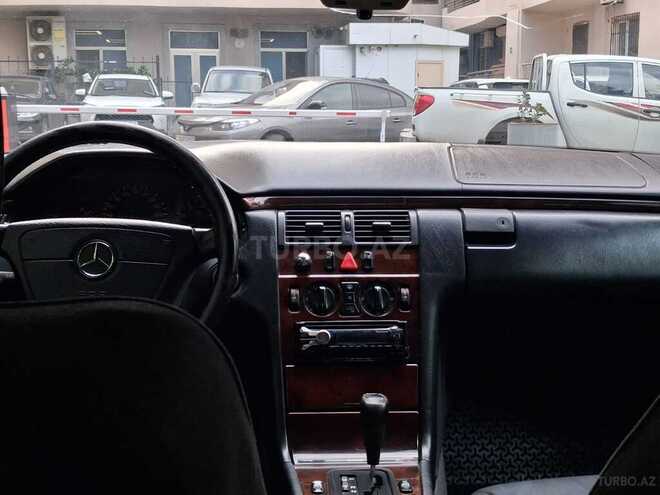 Mercedes E 230 1996, 454,600 km - 2.3 l - Bakı