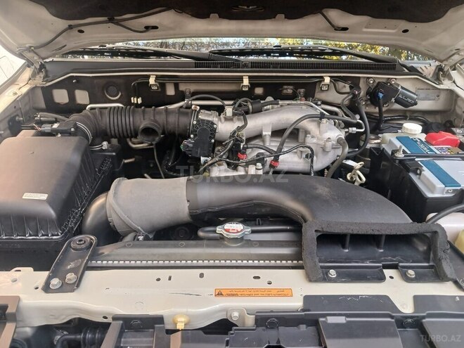 Mitsubishi Pajero 2008, 135,800 km - 3.0 л - Bakı