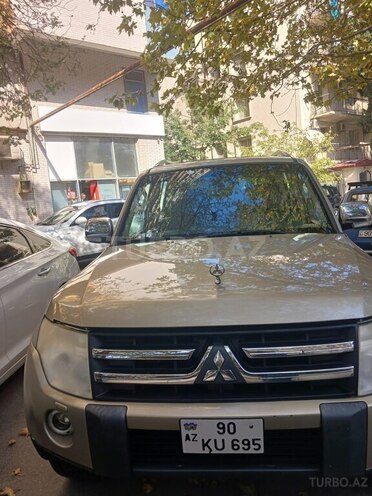 Mitsubishi Pajero 2008, 135,800 km - 3.0 л - Bakı