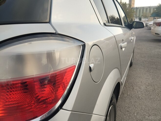 Opel Astra 2004, 268,000 km - 1.4 l - Bakı
