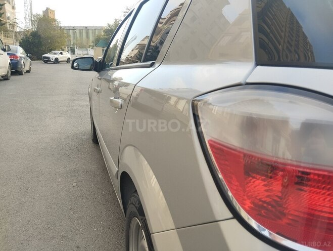 Opel Astra 2004, 268,000 km - 1.4 l - Bakı