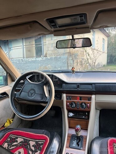 Mercedes E 220 1994, 310,000 km - 2.2 л - Kürdəmir