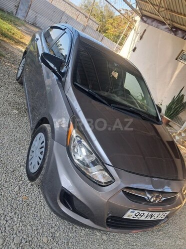Hyundai Accent 2013, 195,158 km - 1.6 l - Ağdaş