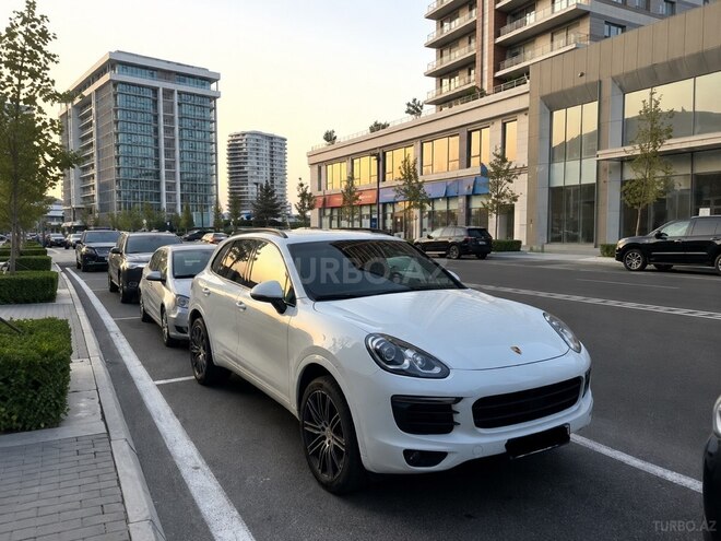 Porsche Cayenne 2017, 170,000 km - 3.6 л - Bakı