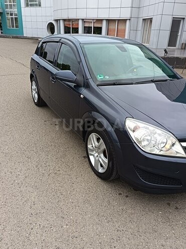 Opel Astra 2008, 221,900 km - 1.4 л - Qazax