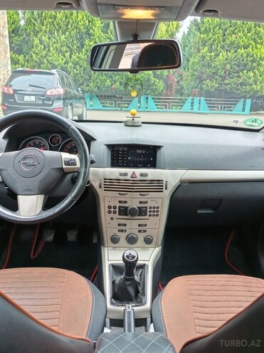 Opel Astra 2008, 221,900 km - 1.4 л - Qazax