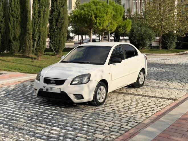 Kia Rio 2011, 370,000 km - 1.4 л - Bakı