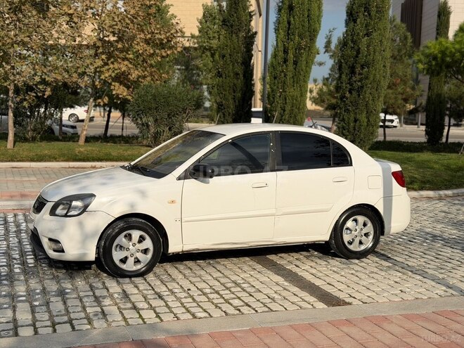 Kia Rio 2011, 370,000 km - 1.4 л - Bakı