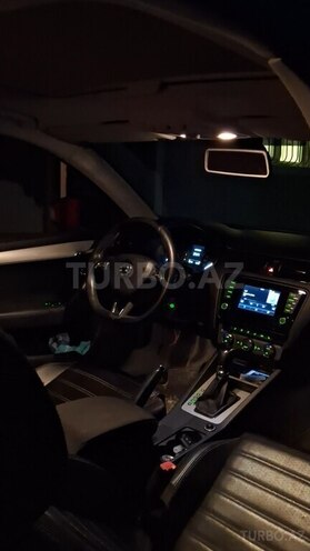 Skoda Octavia 2015, 315,000 km - 1.4 l - Bakı