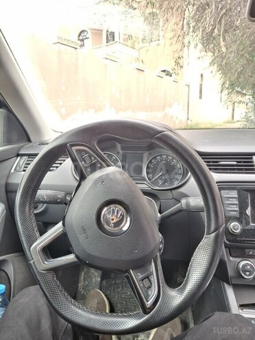 Skoda Octavia 2015, 315,000 km - 1.4 l - Bakı