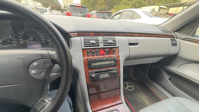 Mercedes E 200 2000, 259,000 km - 2.0 л - Bakı