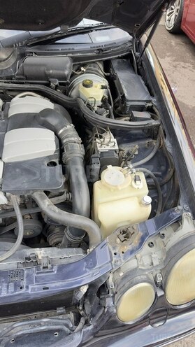 Mercedes E 200 2000, 259,000 km - 2.0 л - Bakı