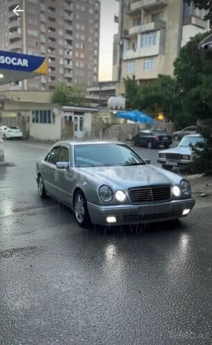 Mercedes E 320 1997, 600,000 km - 3.2 л - Salyan