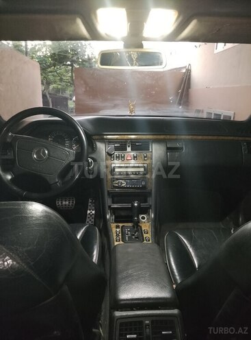 Mercedes E 320 1997, 600,000 km - 3.2 л - Salyan
