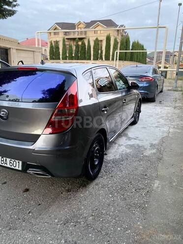 Hyundai i30 2010, 425,000 km - 1.6 l - Bakı