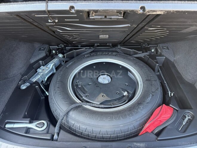 Infiniti QX70 2014, 109,858 km - 3.7 l - Quba