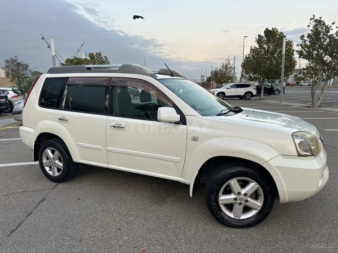 Nissan X-Trail 2003, 215,000 km - 2.0 l - Bakı
