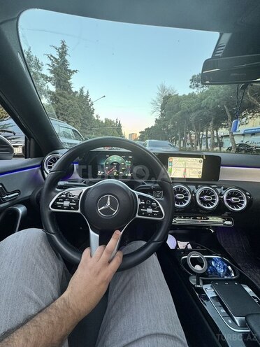 Mercedes  2020, 124,000 km - 2.0 l - Bakı