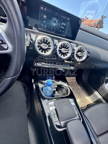 Mercedes  2020, 124,000 km - 2.0 l - Bakı