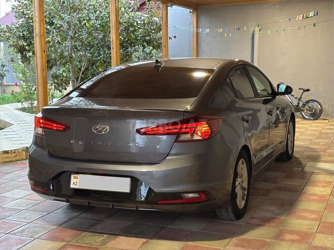 Hyundai Elantra 2019, 181,000 km - 2.0 л - Bakı