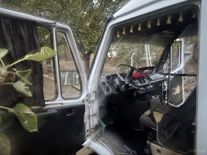Mercedes 208 D 1994, 106,846 km - 2.9 л - Goranboy