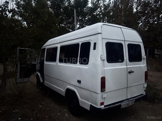 Mercedes 208 D 1994, 106,846 km - 2.9 л - Goranboy