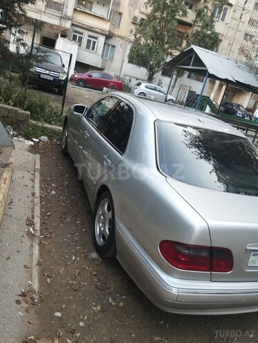 Mercedes E 200 2021, 333,000 km - 2.0 l - Bakı