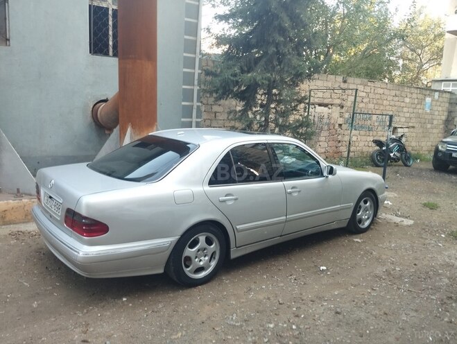 Mercedes E 200 2021, 333,000 km - 2.0 l - Bakı