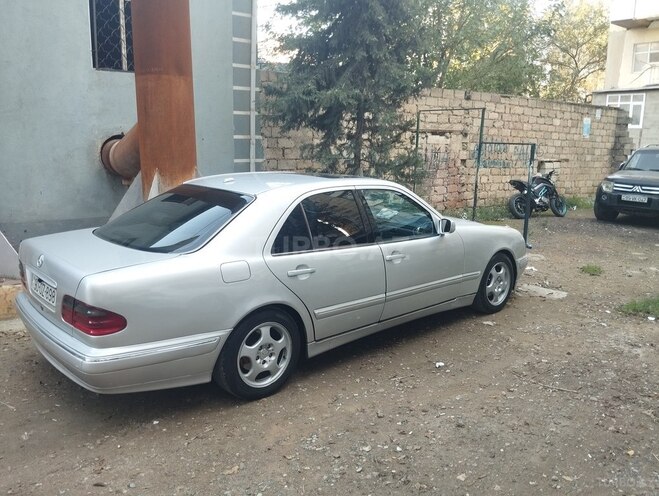 Mercedes E 200 2021, 333,000 km - 2.0 l - Bakı